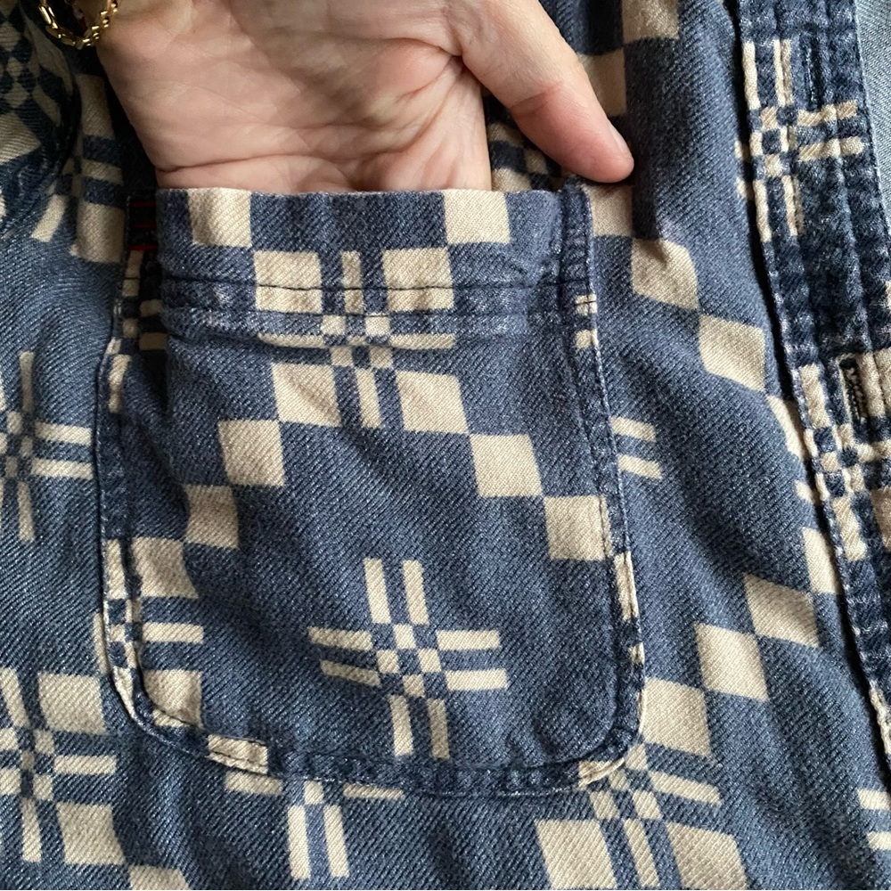 BDG UO Keanu Drapey Flannel Button Down Shirt Geometric Diamond Blue XS - Picture 9 of 11